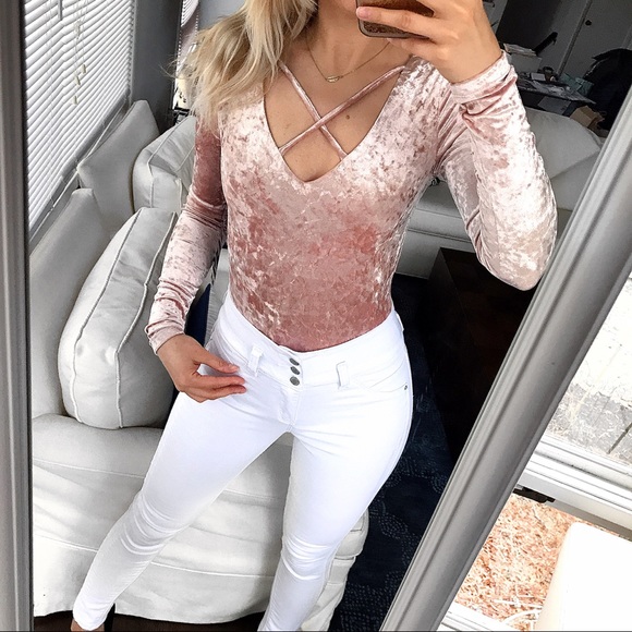 LAST ONE‼️S/L Light Pink/Taupe Plush Bodysuit 🌸 - Picture 4 of 6